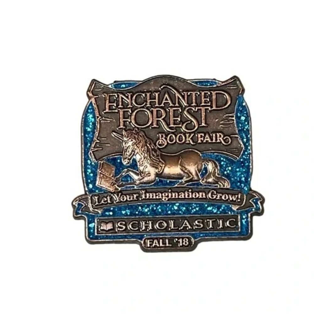 Enchanted Forest Book Fair Scholastic Fall 2018 Lapel Vest Hat Pin A6